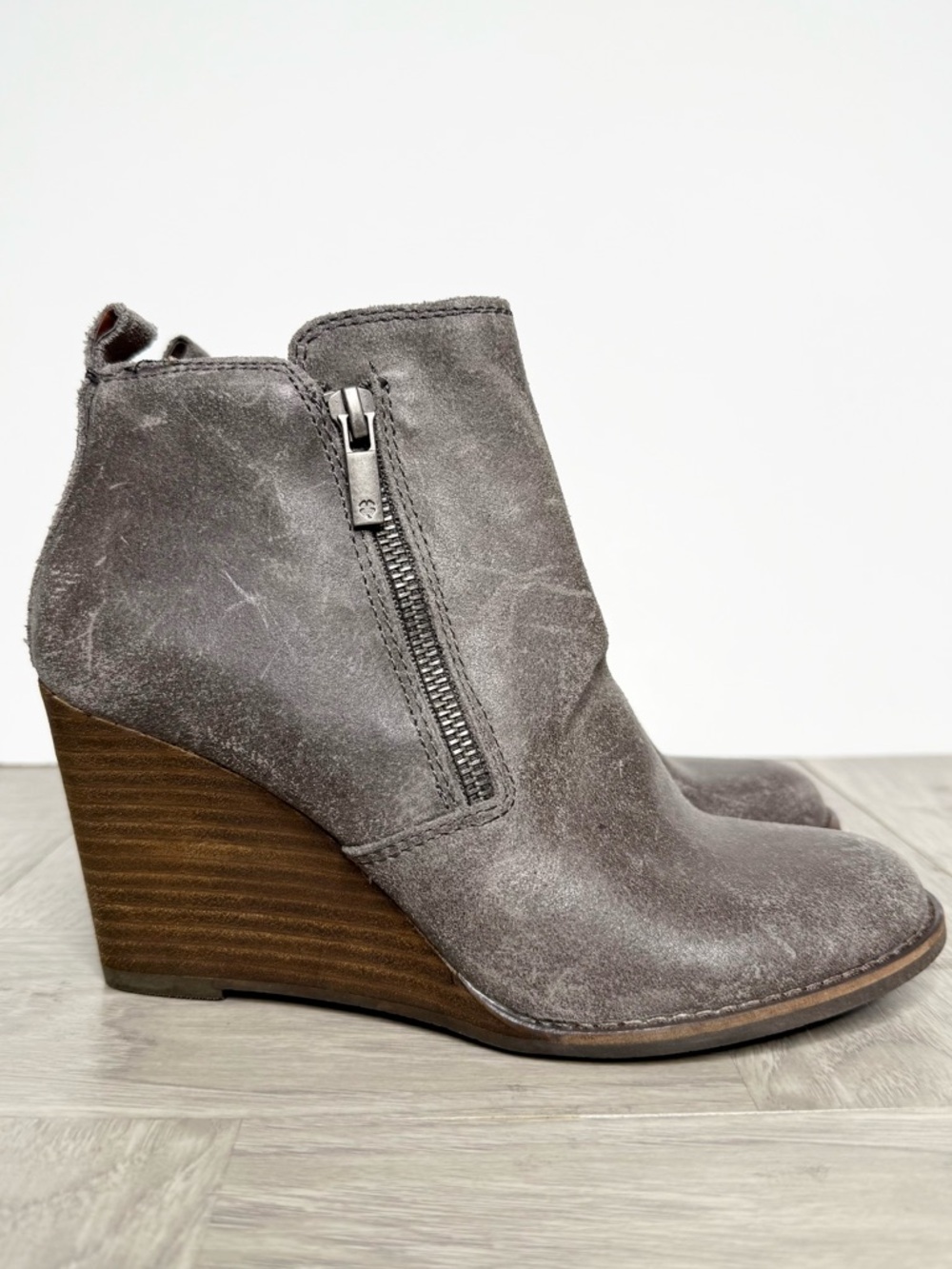 Lucky Brand Yesterr Gray Leather Wedge Bootie 6 1/2 M